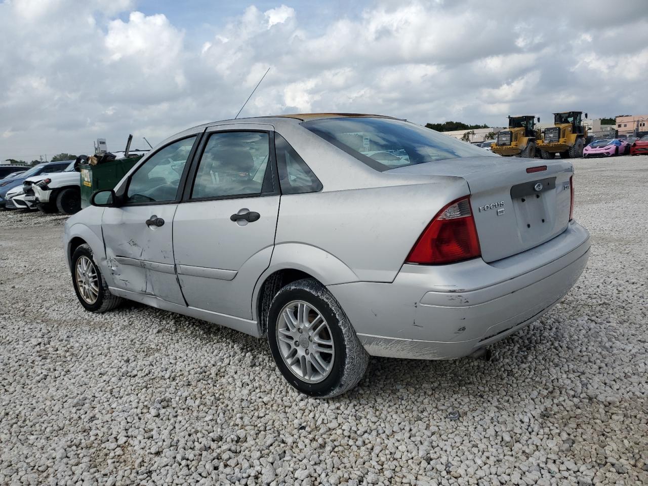 2006 Ford Focus VIN 1FAFP34N86W225131 Copart auction photo, side / minor dent/scratches damage thumbnail 2