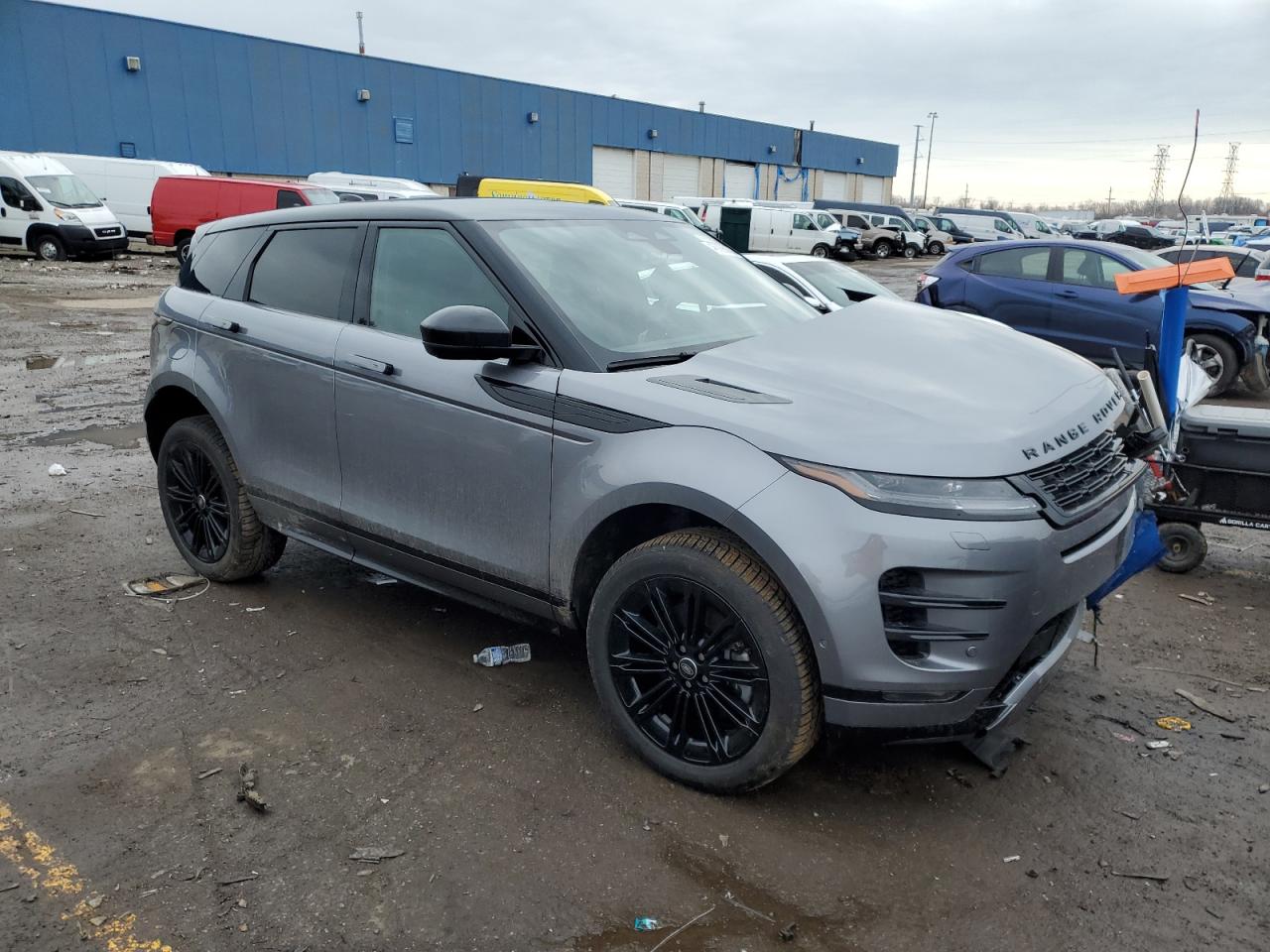 2025 Land Rover Range Rover VIN SALZL2FX9SH265589 Copart auction photo, front end damage thumbnail 4