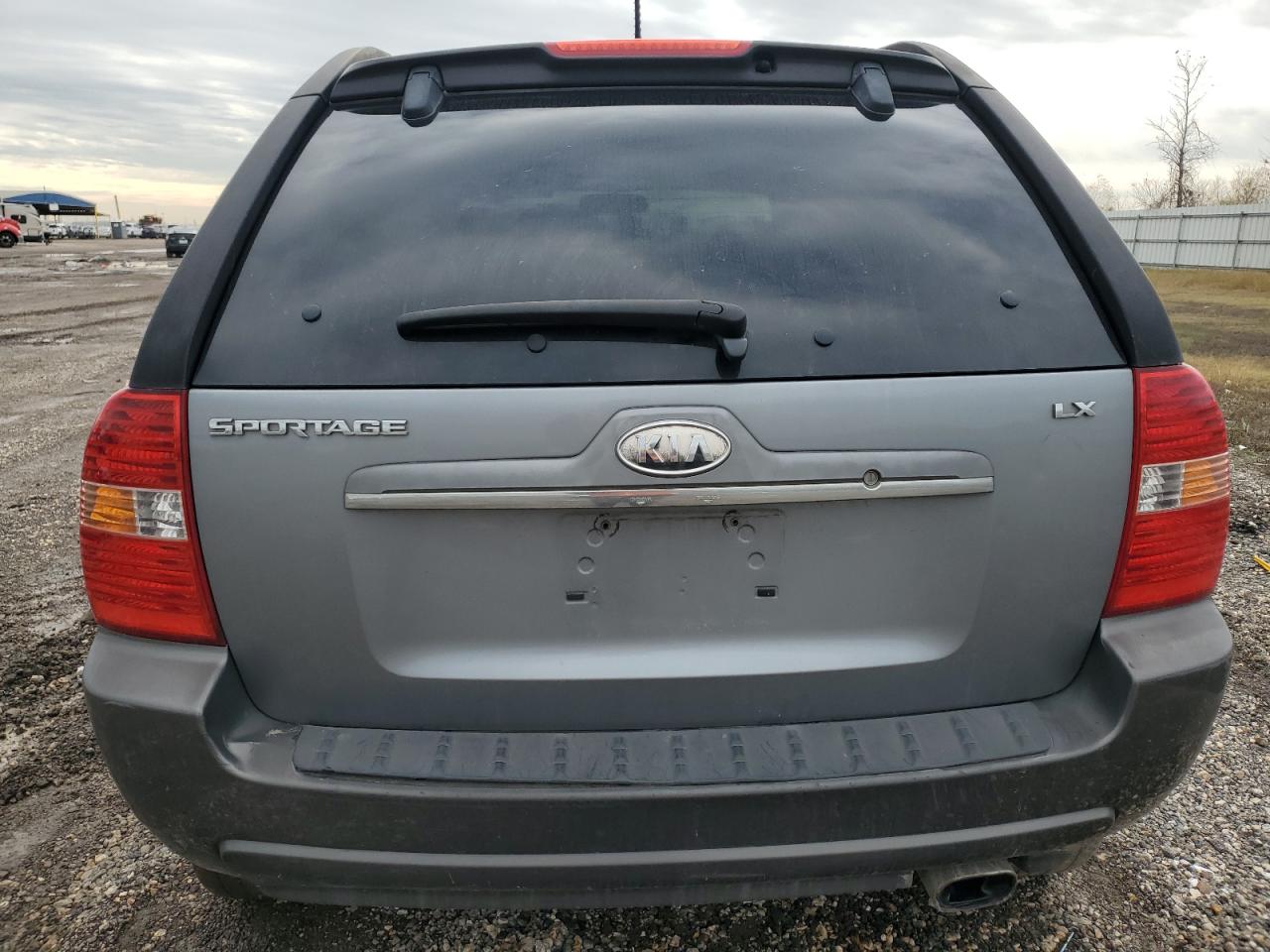 2007 KIA Sportage VIN KNDJF724577432726 Copart auction photo, front end / side damage thumbnail 6