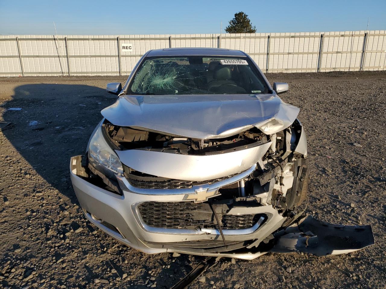 2015 Chevrolet Malibu VIN 1G11D5SL2FF139591 Copart auction photo, front end / side damage thumbnail 5