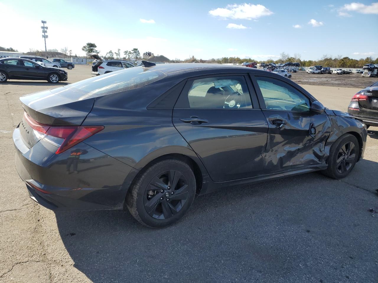 2022 Hyundai Elantra VIN 5NPLM4AG2NH069903 Copart auction photo, side / front end damage thumbnail 3