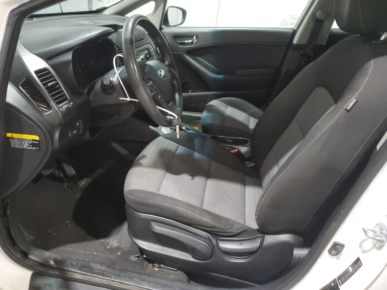 2016 KIA Forte VIN KNAFK5A84G5623105 Copart auction photo, front end / minor dent/scratches damage thumbnail 7