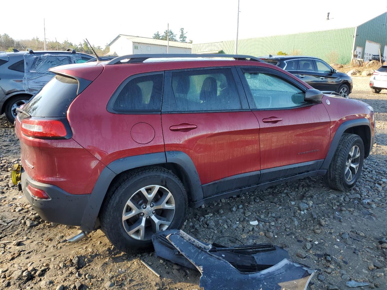 2015 Jeep Cherokee VIN 1C4PJMBS2FW663447 Copart auction photo, side damage thumbnail 3