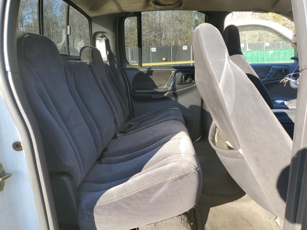 2000 Dodge Dakota VIN 1B7GG2AN9YS754384 Copart auction photo, front end damage thumbnail 10