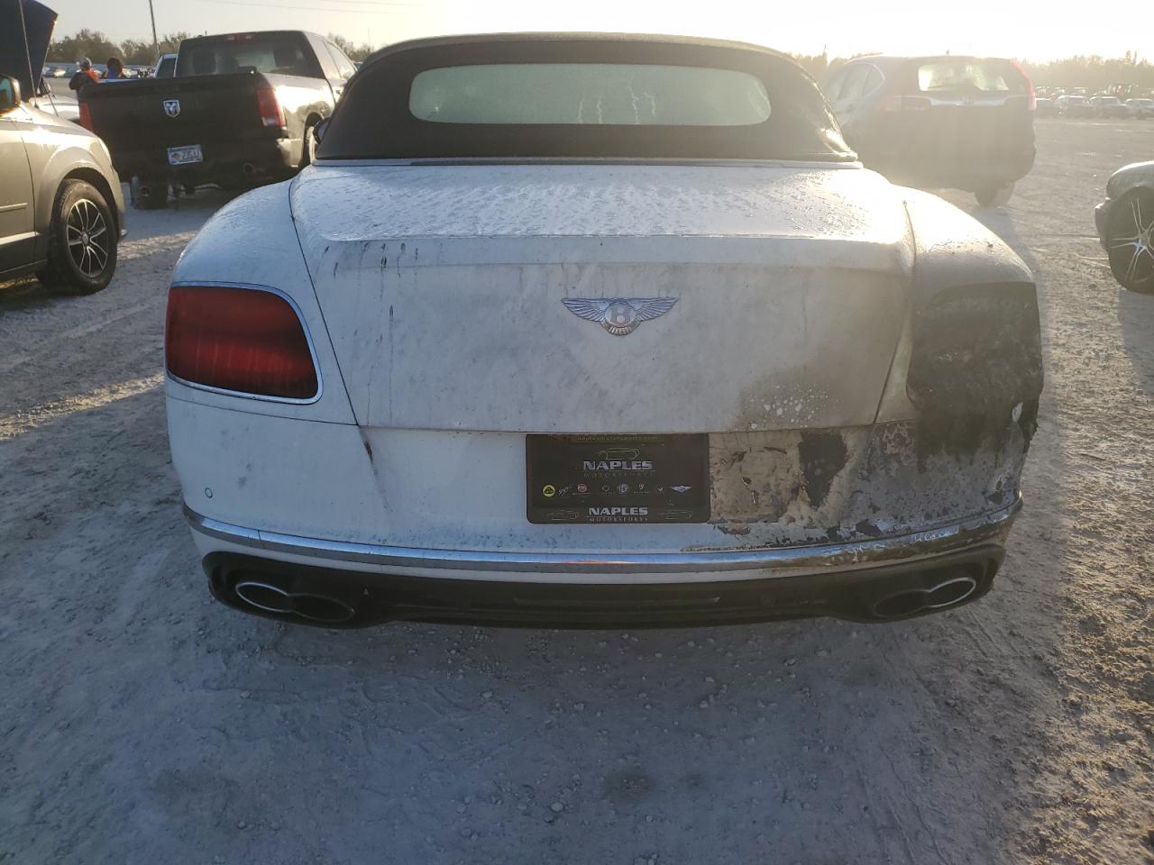 2017 Bentley Continental VIN SCBGH3ZA3HC060968 Copart auction photo, burn damage thumbnail 6