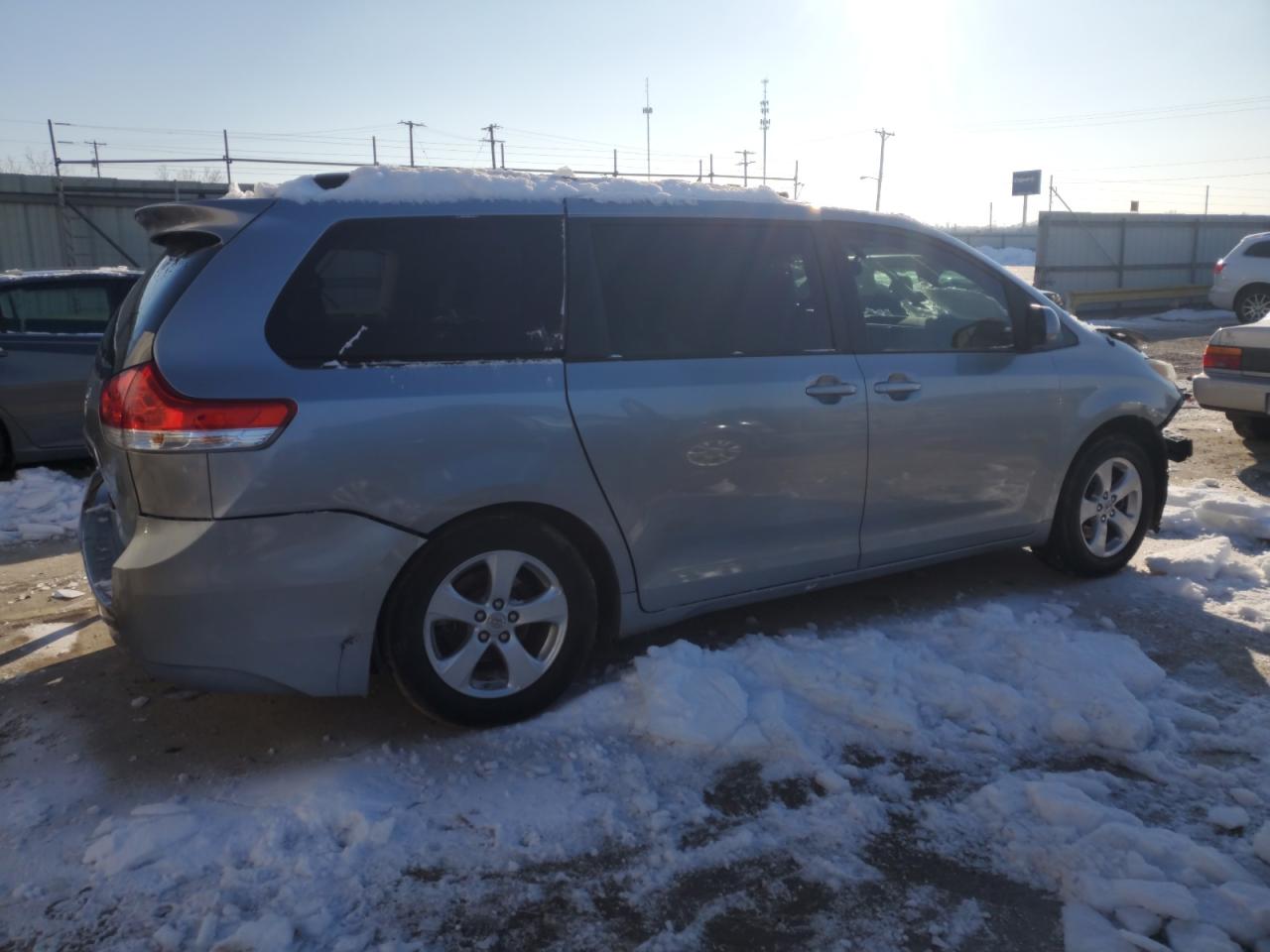 2011 Toyota Sienna VIN 5TDKK3DC2BS078207 Copart auction photo, all over damage thumbnail 3