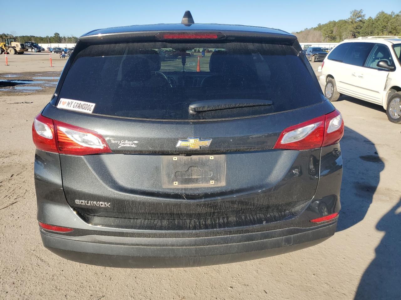 2019 Chevrolet Equinox VIN 3GNAXHEV7KL123925 Copart auction photo, front end damage thumbnail 6