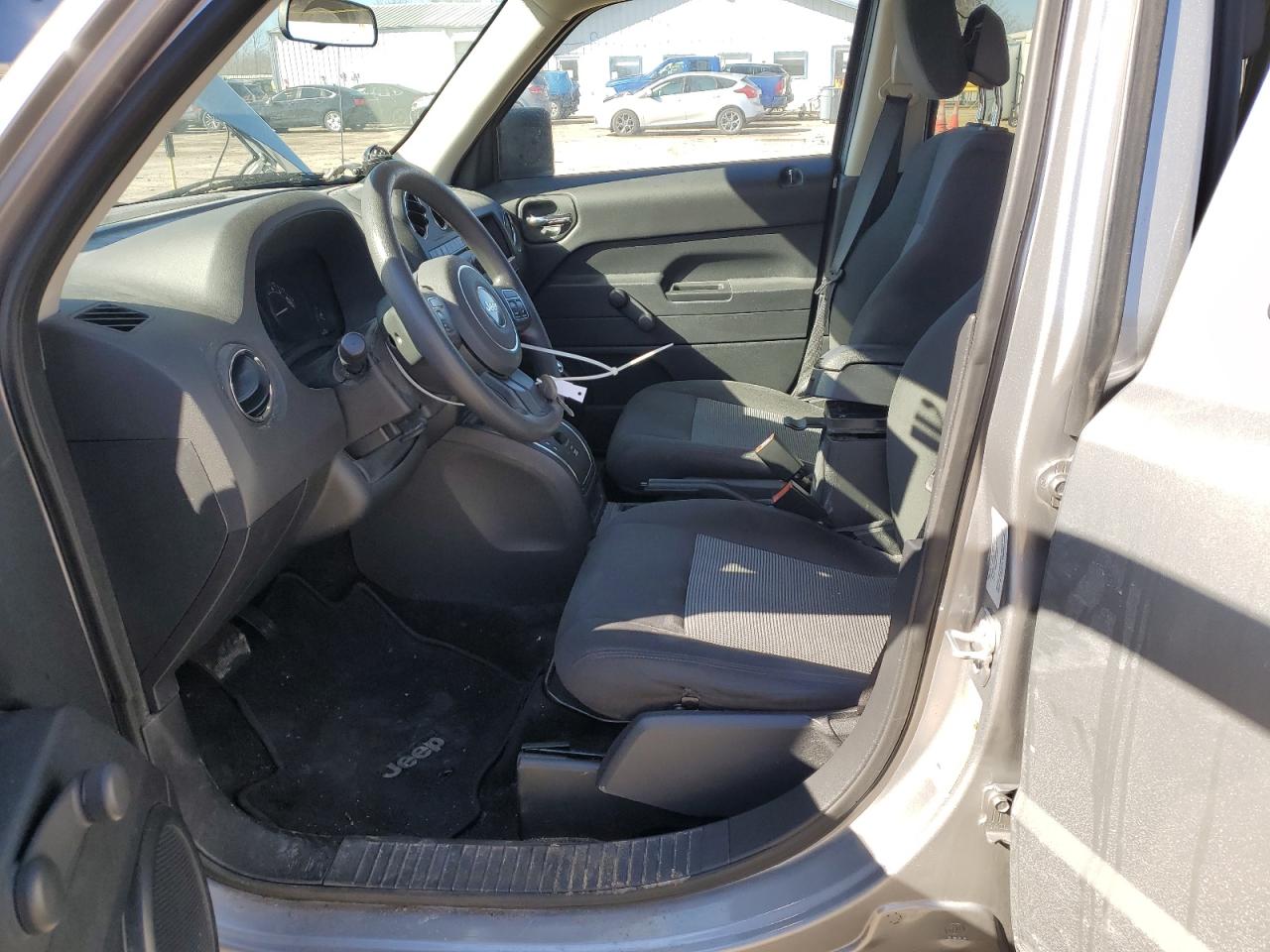 2015 Jeep Liberty (Patriot) VIN 1C4NJPBA9FD430337 Copart auction photo, front end damage thumbnail 7