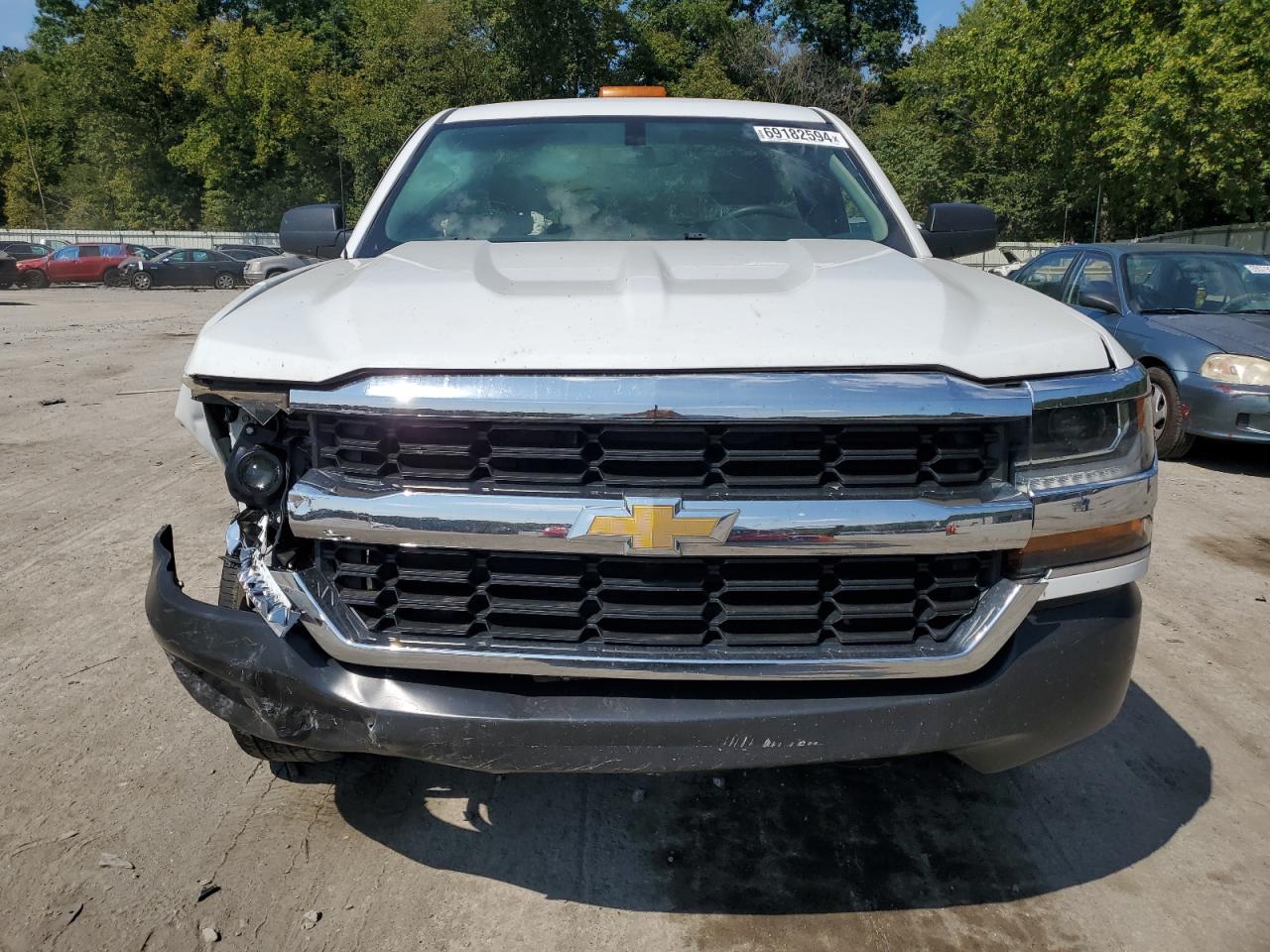 2018 Chevrolet Silverado VIN 1GCNCNEH1JZ309529 Copart auction photo, front end / side damage thumbnail 5