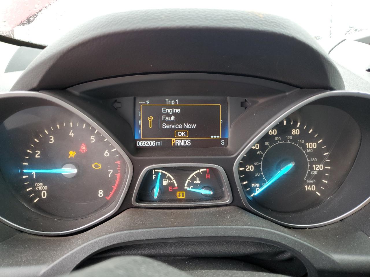 2017 Ford Escape VIN 1FMCU0GDXHUB98175 Copart auction photo, front end damage thumbnail 9