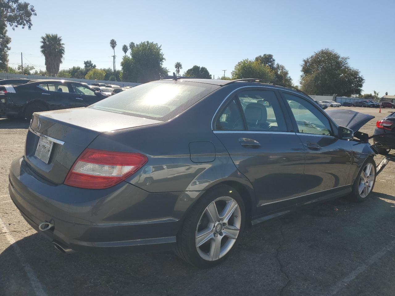 2010 Mercedes-Benz C-klasse VIN WDDGF5EB3AF489759 Copart auction photo, front end damage thumbnail 3