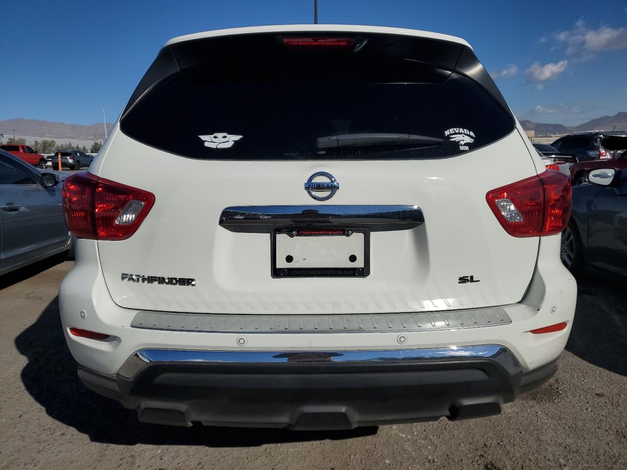 2017 Nissan Pathfinder VIN 5N1DR2MN7HC682812 Copart auction photo, front end damage thumbnail 6