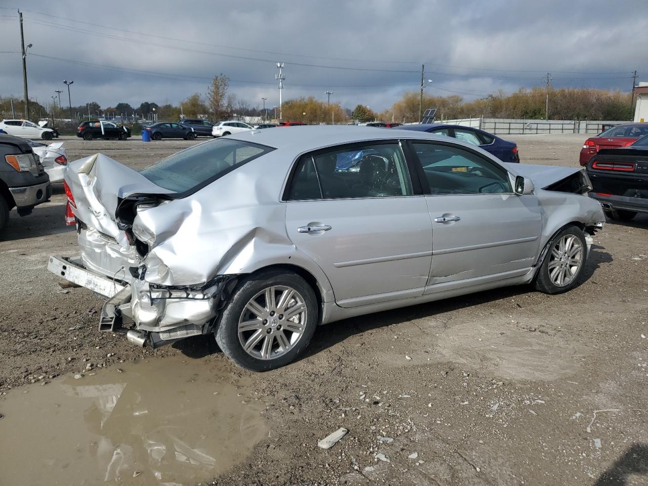 2010 Toyota Avalon VIN 4T1BK3DB0AU369043 Copart auction photo, front end / rear end damage thumbnail 3
