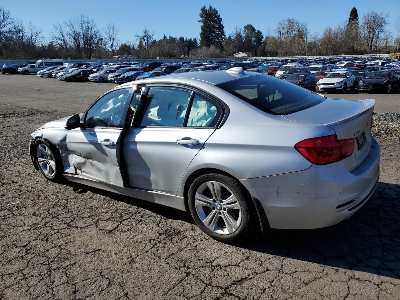 2016 BMW 3er VIN WBA8E3G5XGNU01458 Copart auction photo, side / front end damage thumbnail 2