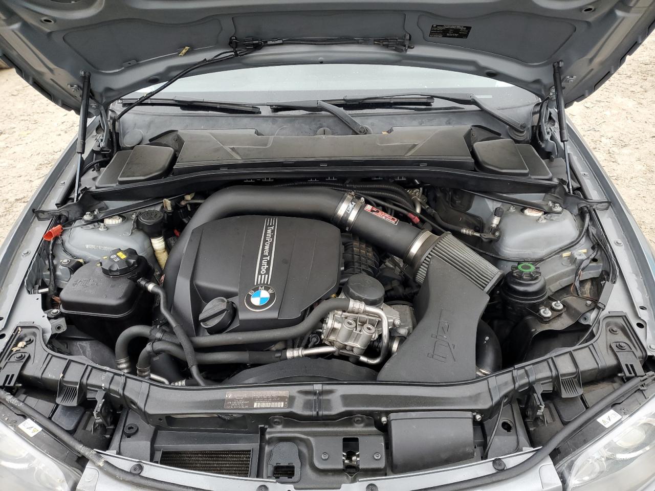 2011 BMW 1er VIN WBAUC9C56BVM09594 Copart auction photo, rear end / minor dent/scratches damage thumbnail 11