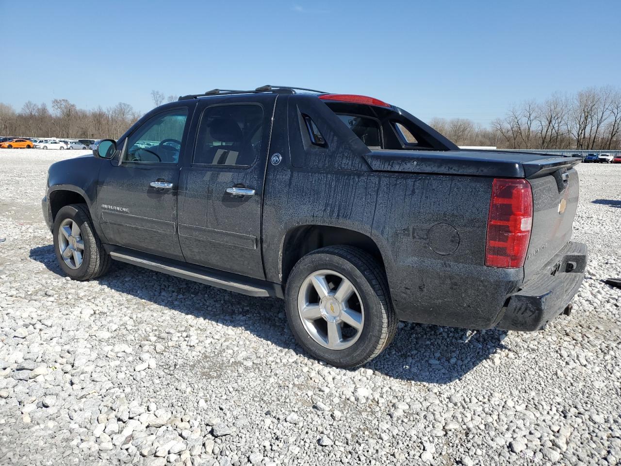 2013 Chevrolet Avalanche VIN 3GNTKFE76DG179301 Copart auction photo, front end / side damage thumbnail 2