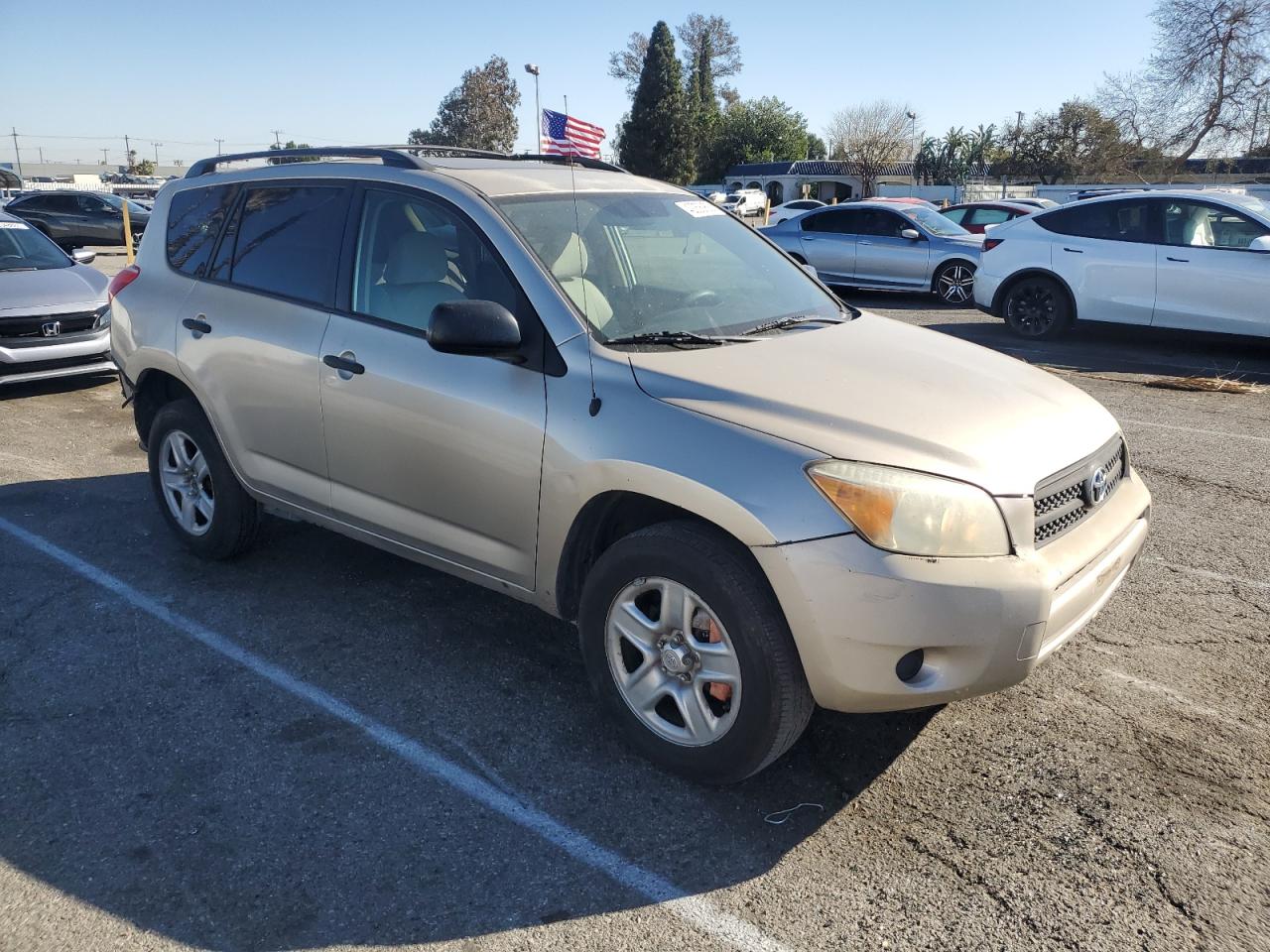 2007 Toyota RAV 4 VIN JTMBD33V876040310 Copart auction photo, rear end / minor dent/scratches damage thumbnail 4