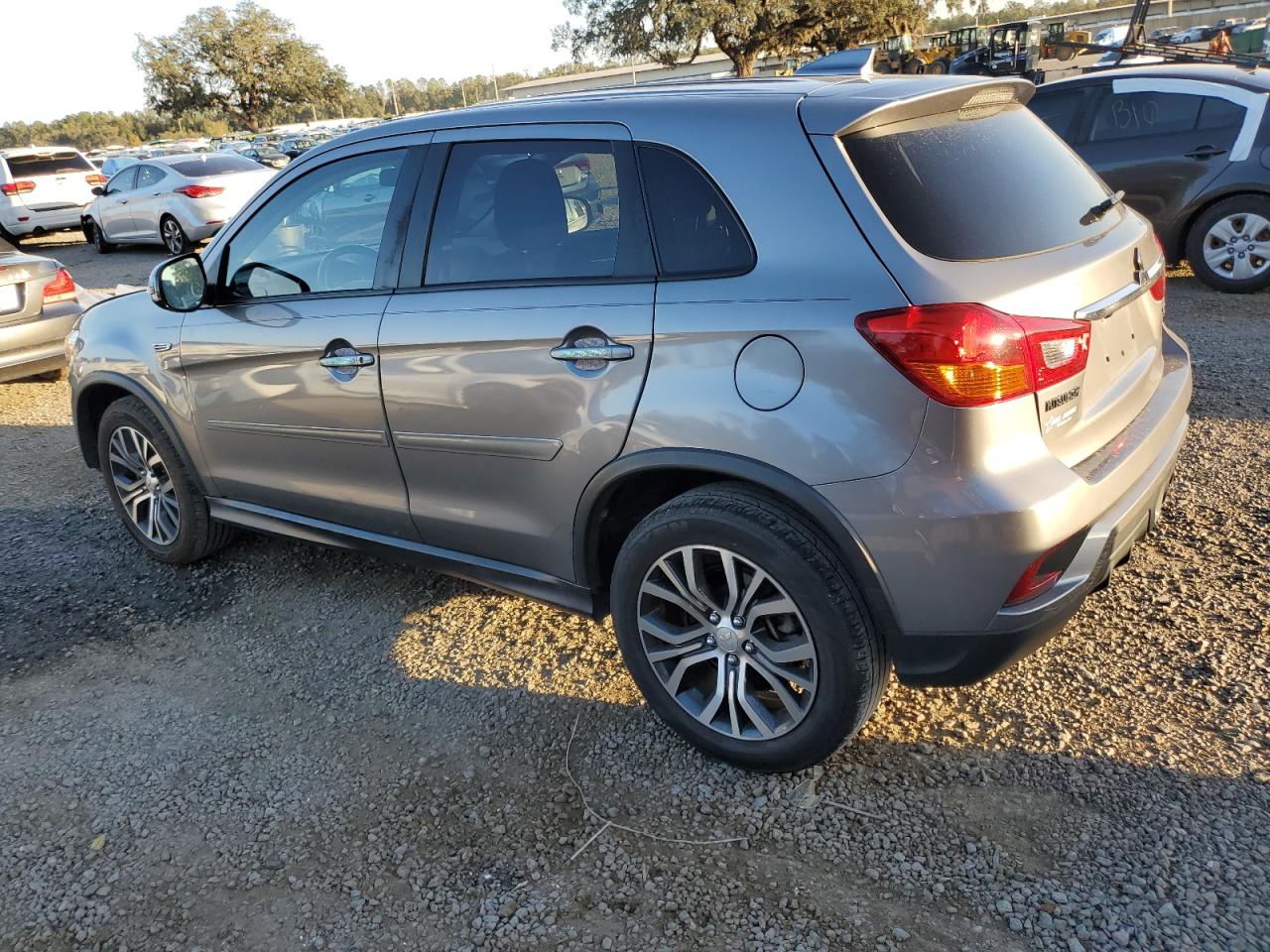2018 Mitsubishi Outlander VIN JA4AP3AU0JU019655 Copart auction photo, front end damage thumbnail 2