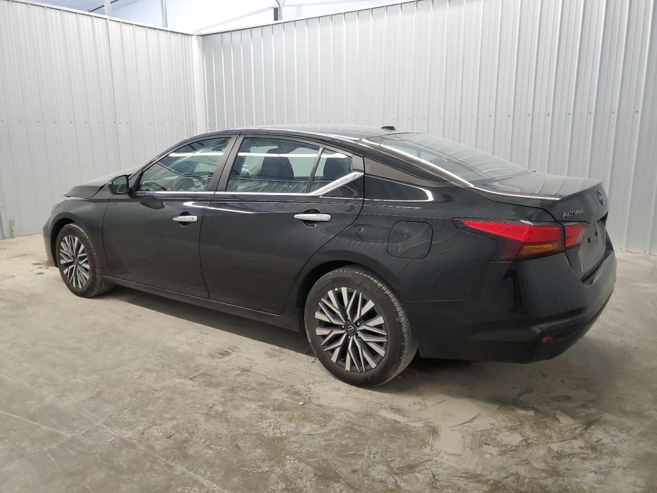 2024 Nissan Altima VIN 1N4BL4DV2RN432088 Copart auction photo, front end / minor dent/scratches damage thumbnail 2