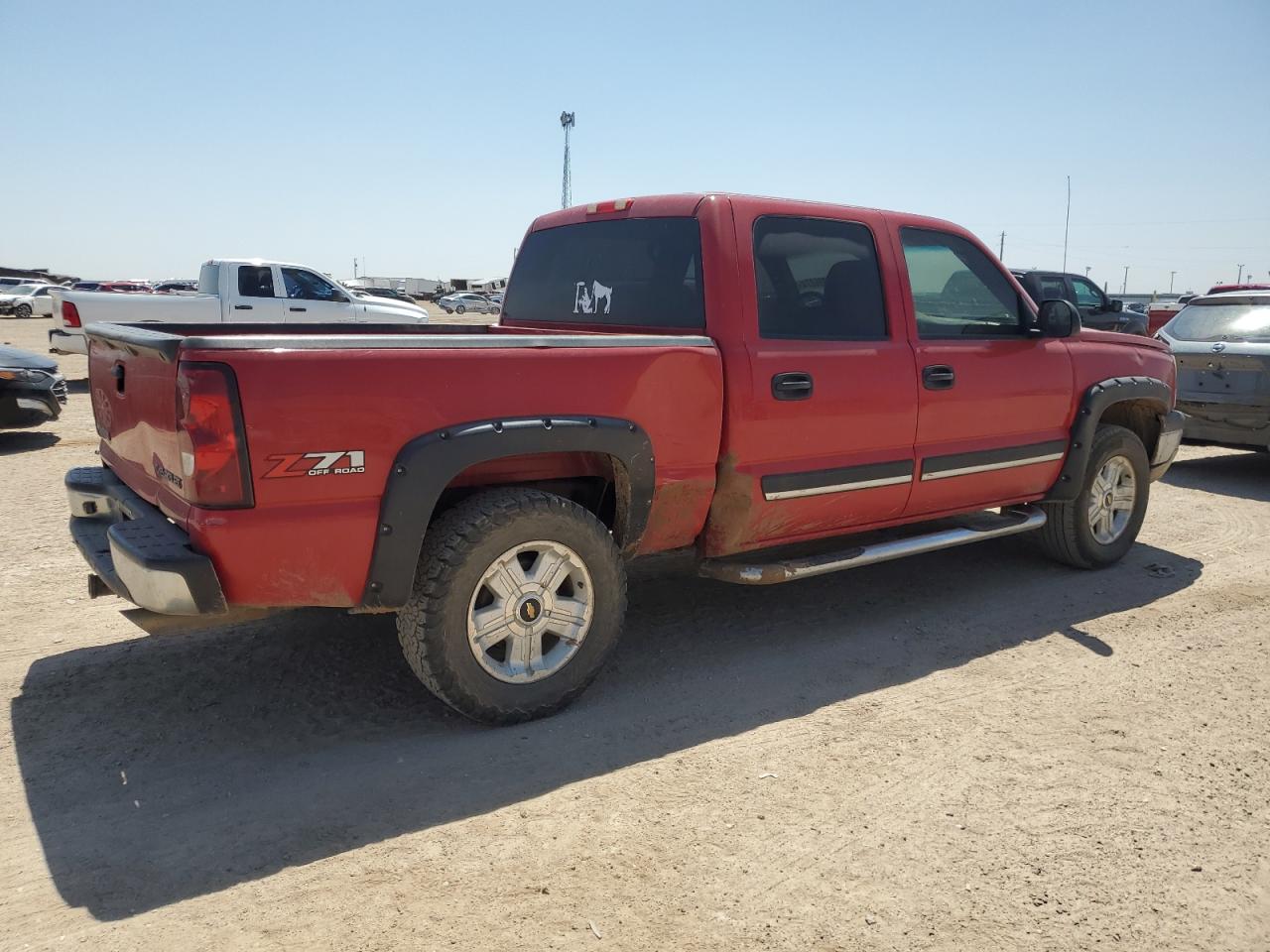 2005 Chevrolet Silverado VIN 2GCEK13T451195642 Copart auction photo, front end / minor dent/scratches damage thumbnail 3