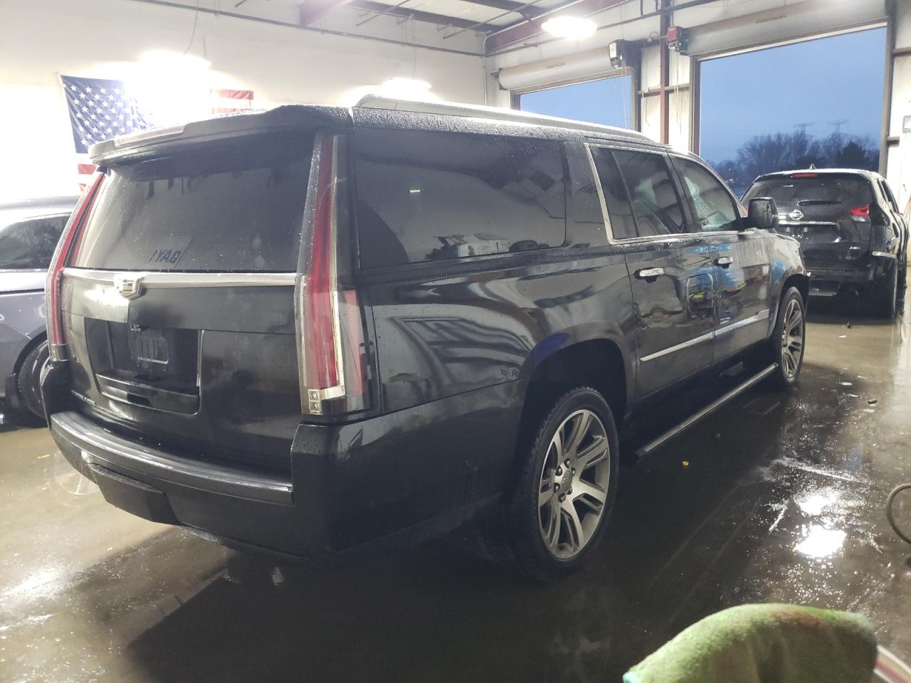 2017 Cadillac Escalade VIN 1GYS4JKJ1HR239597 Copart auction photo, front end damage thumbnail 3