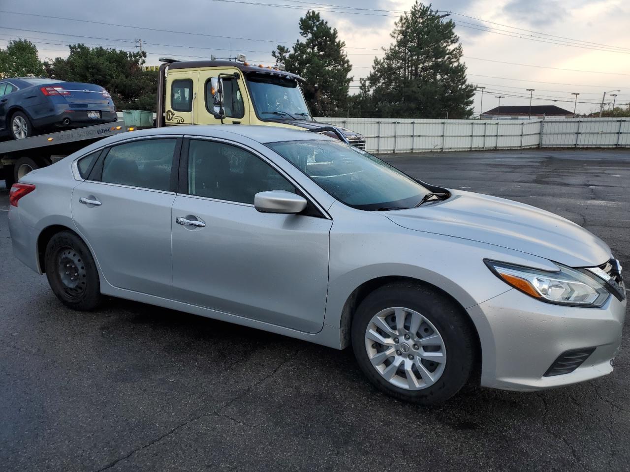 2016 Nissan Altima VIN 1N4AL3AP2GC198569 Copart auction photo, top/roof / side damage thumbnail 4
