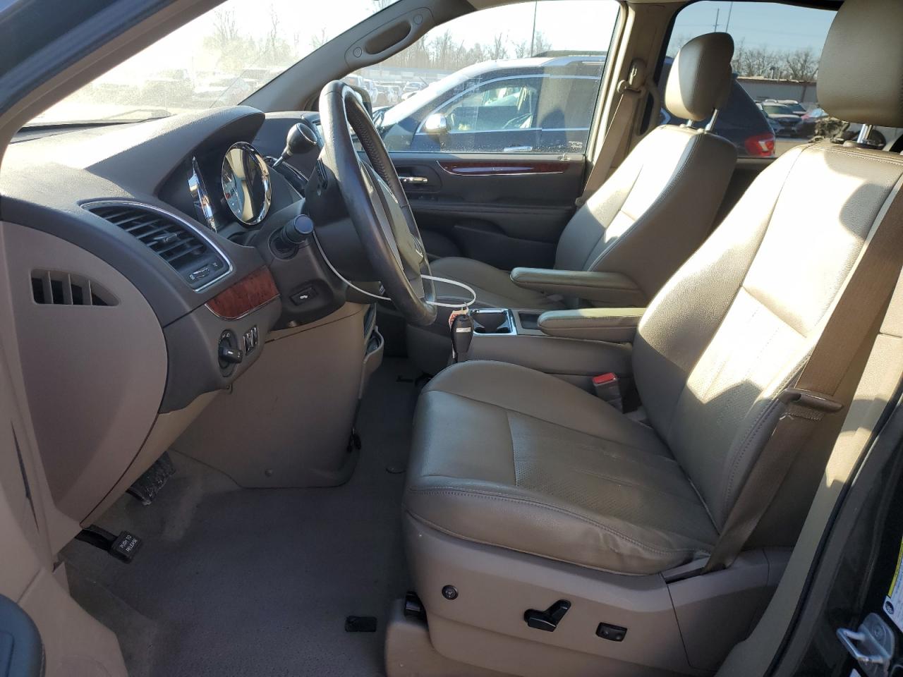 2012 Chrysler Town & Country VIN 2C4RC1BG6CR200129 Copart auction photo, front end damage thumbnail 7