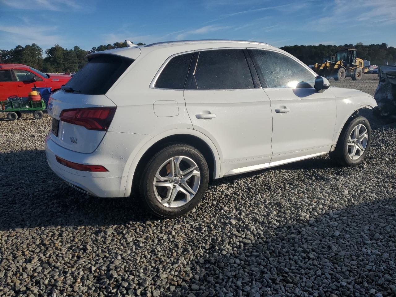 2018 Audi Q5 VIN WA1BNBFY9J2180274 Copart auction photo, front end / minor dent/scratches damage thumbnail 3