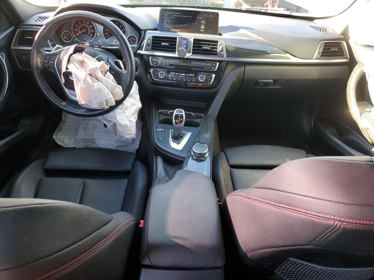 2017 BMW 3er VIN WBA8D9G33HNU61362 Copart auction photo, front end damage thumbnail 8