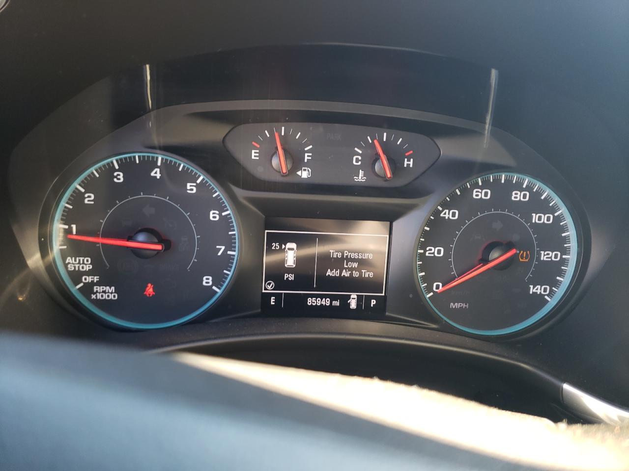 2018 Chevrolet Equinox VIN 2GNAXJEV0J6314032 Copart auction photo, rear end / minor dent/scratches damage thumbnail 9