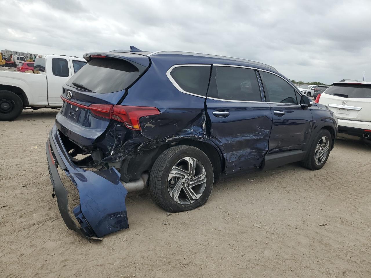 2023 Hyundai Santa Fe VIN 5NMS24AJXPH546350 Copart auction photo, all over damage thumbnail 3