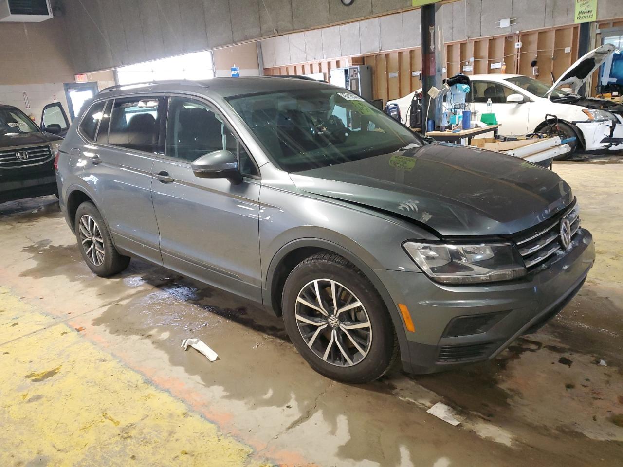 2021 Volkswagen Tiguan VIN 3VV1B7AX8MM010816 Copart auction photo, front end / side damage thumbnail 4