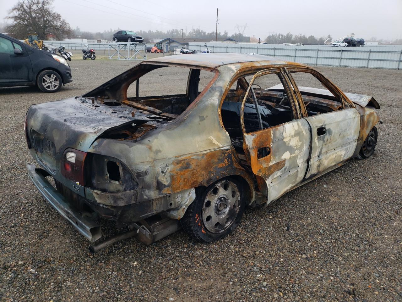 2000 Honda Civic VIN 2HGEJ6671YH581298 Copart auction photo, burn / missing/altered vin damage thumbnail 3