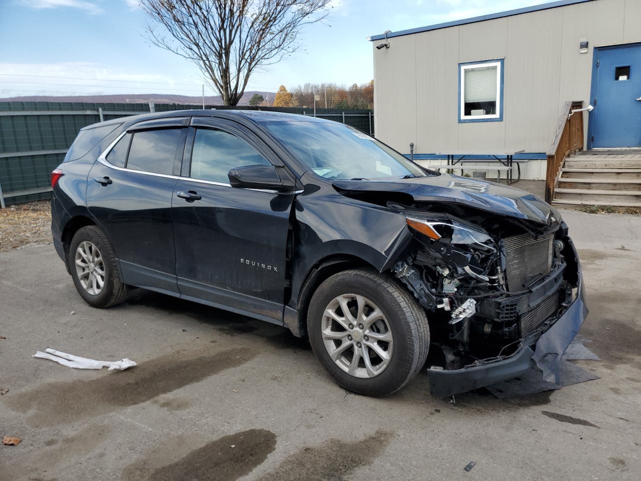 2019 Chevrolet Equinox VIN 3GNAXKEV9KL270986 Copart auction photo, front end / minor dent/scratches damage thumbnail 4