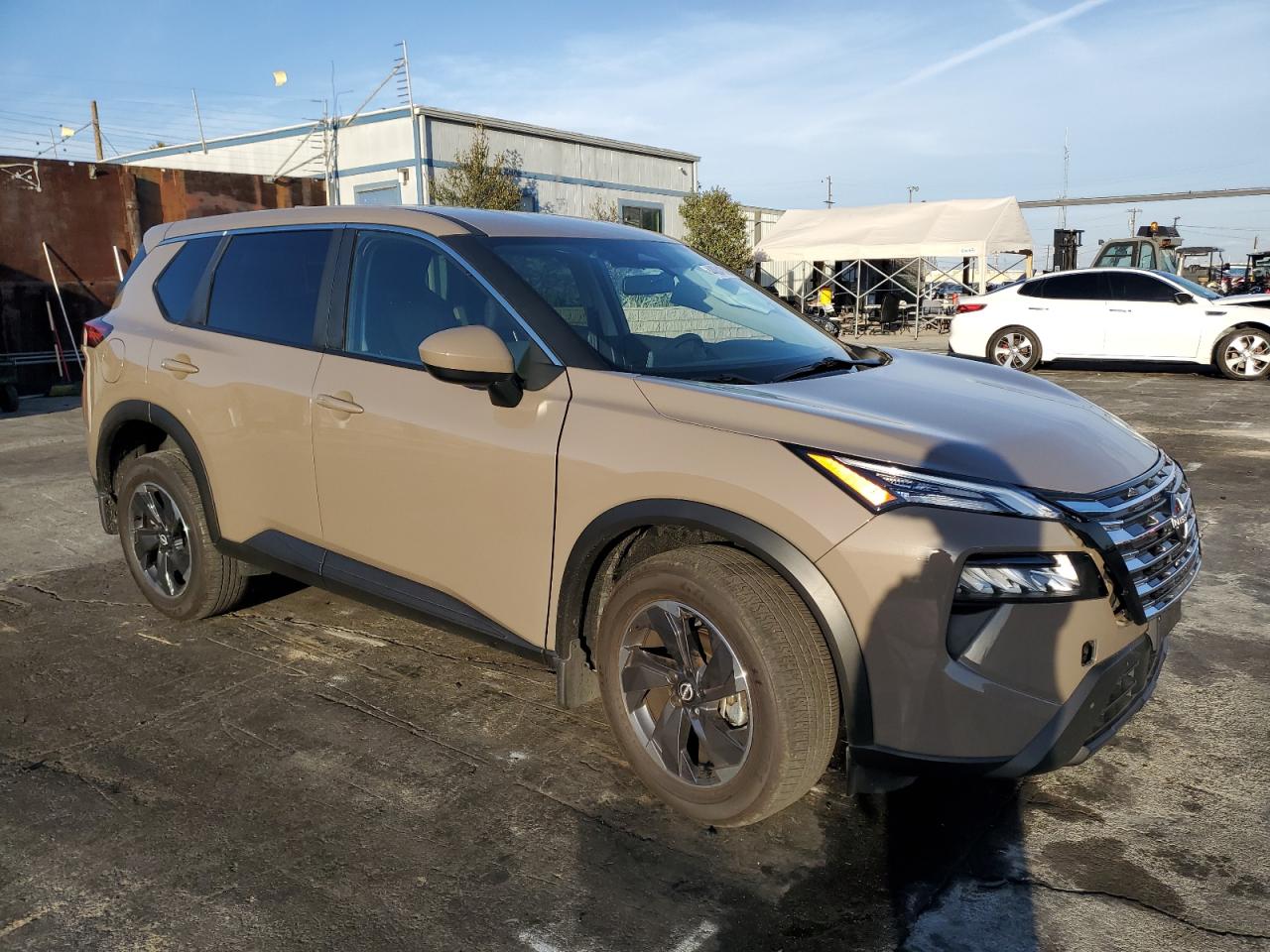 2024 Nissan Rogue VIN JN8BT3BAXRW357711 Copart auction photo, front end / side damage thumbnail 4