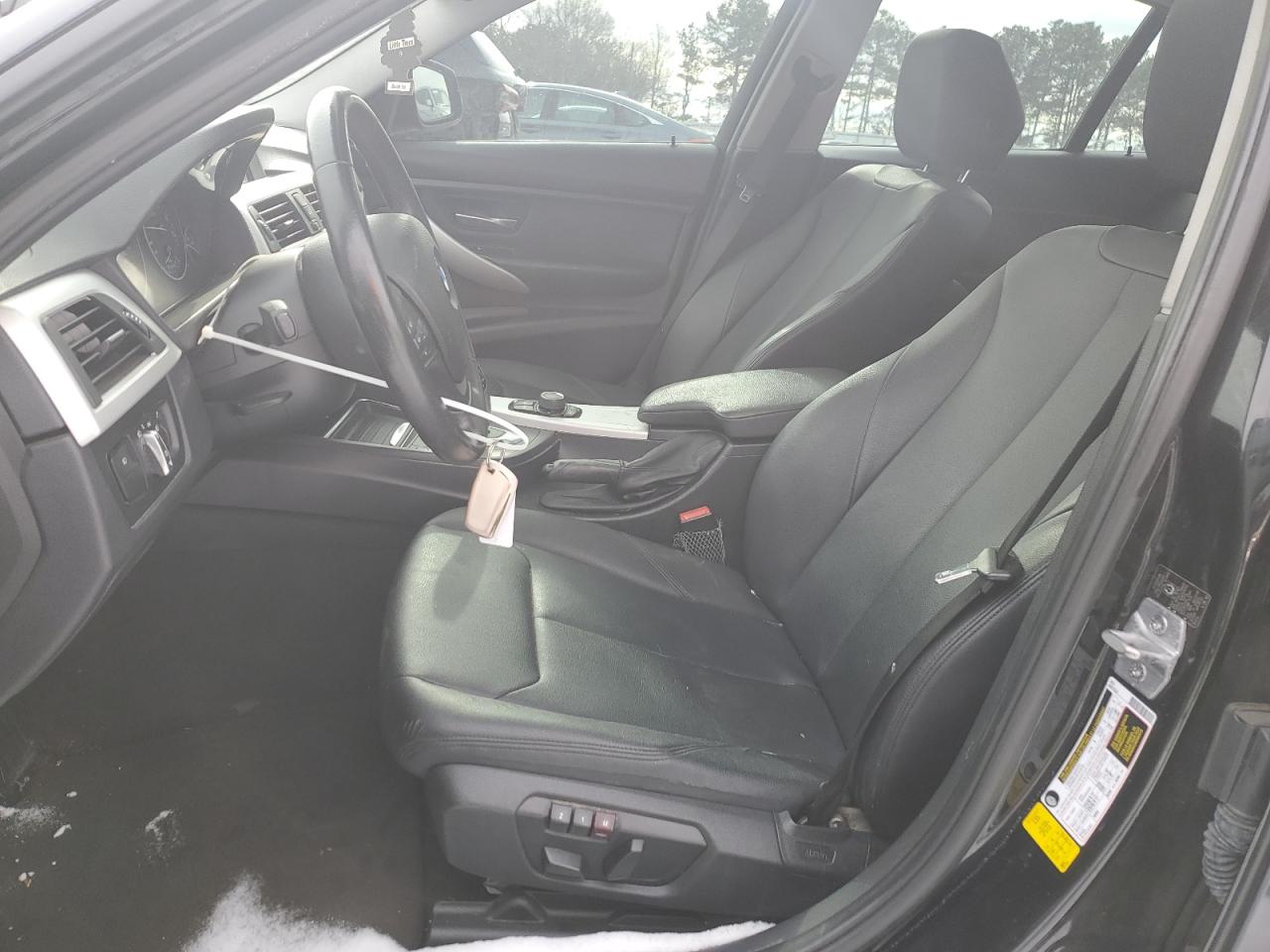 2013 BMW 3er VIN WBA3C1G54DNR48077 Copart auction photo, undercarriage / front end damage thumbnail 7