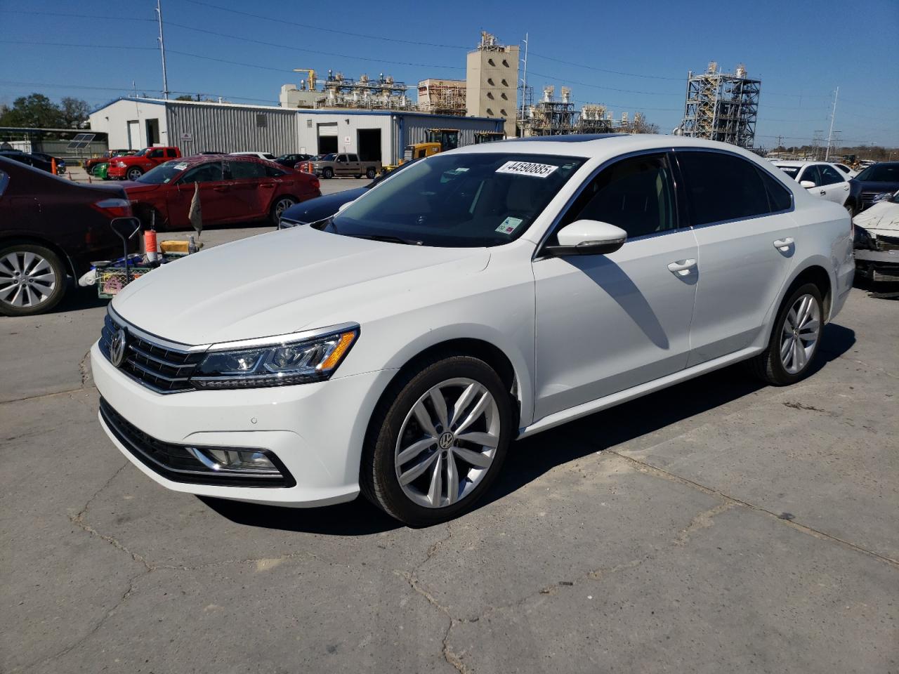 2018 Volkswagen Passat VIN 1VWBA7A37JC014692