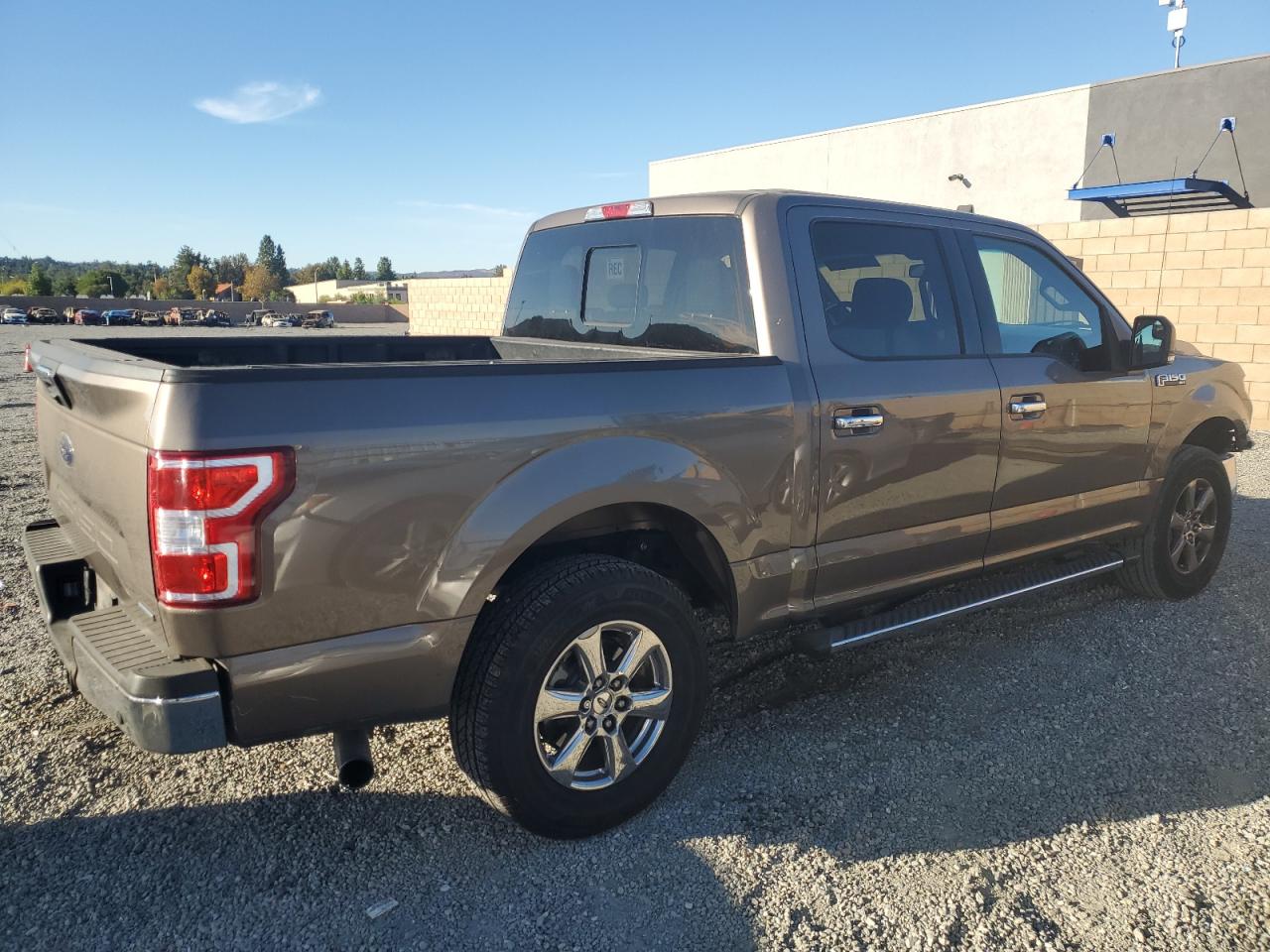 2018 Ford F-150 VIN 1FTEW1EP5JKD54246 Copart auction photo, front end damage thumbnail 3