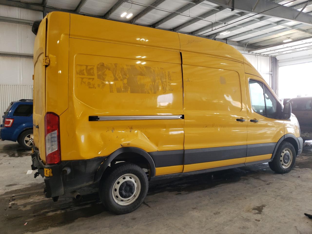 2022 Ford Transit VIN 1FTBR1X81NKA42804 Copart auction photo, rear end / side damage thumbnail 3