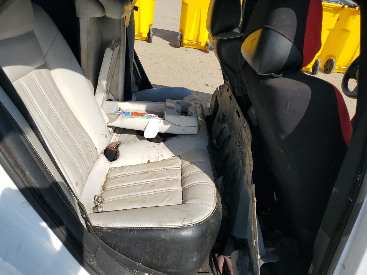 2019 Chrysler 300 VIN 2C3CCABG9KH565158 Copart auction photo, stripped damage thumbnail 10