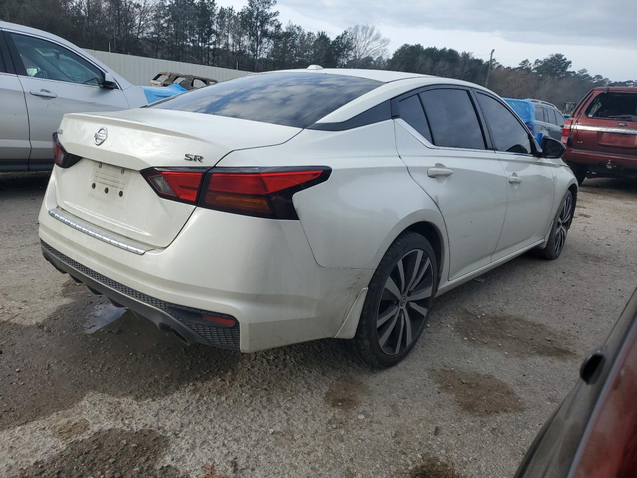 2019 Nissan Altima VIN 1N4BL4CVXKC253929 Copart auction photo, front end / minor dent/scratches damage thumbnail 3