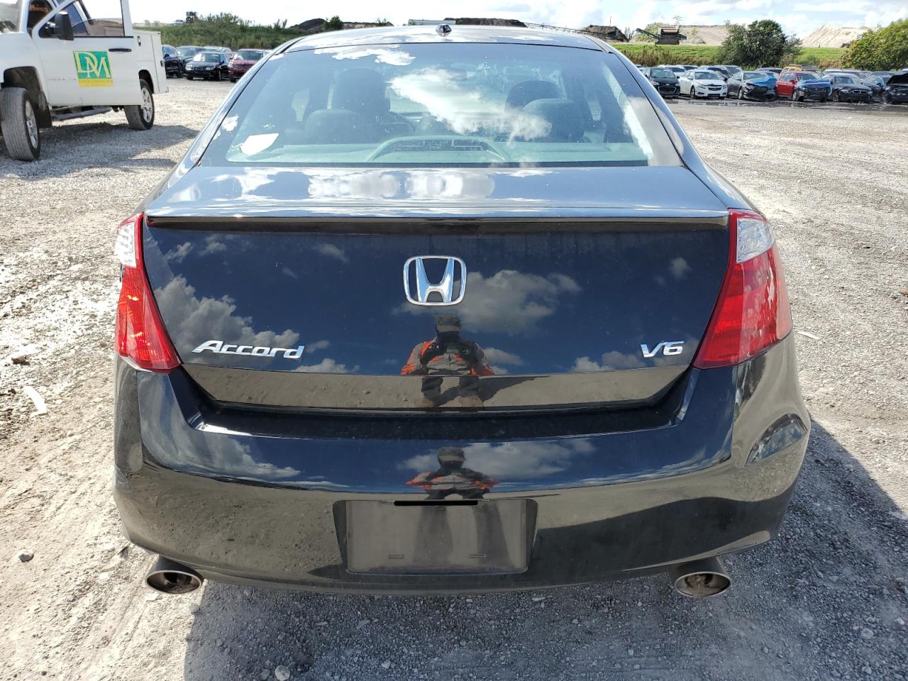 2008 Honda Accord VIN 1HGCS22808A005292 Copart auction photo, rear end / side damage thumbnail 6