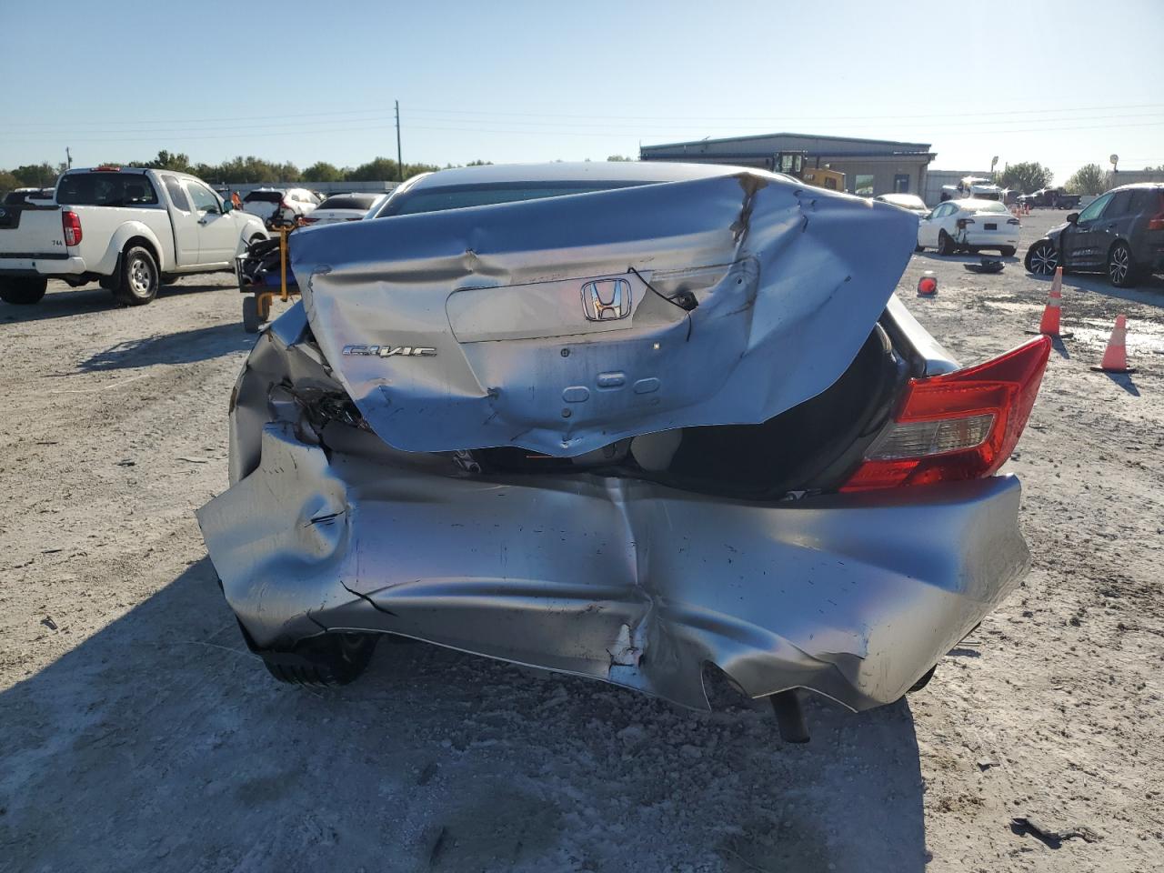 2012 Honda Civic VIN 19XFB2F83CE028772 Copart auction photo, rear end / minor dent/scratches damage thumbnail 6