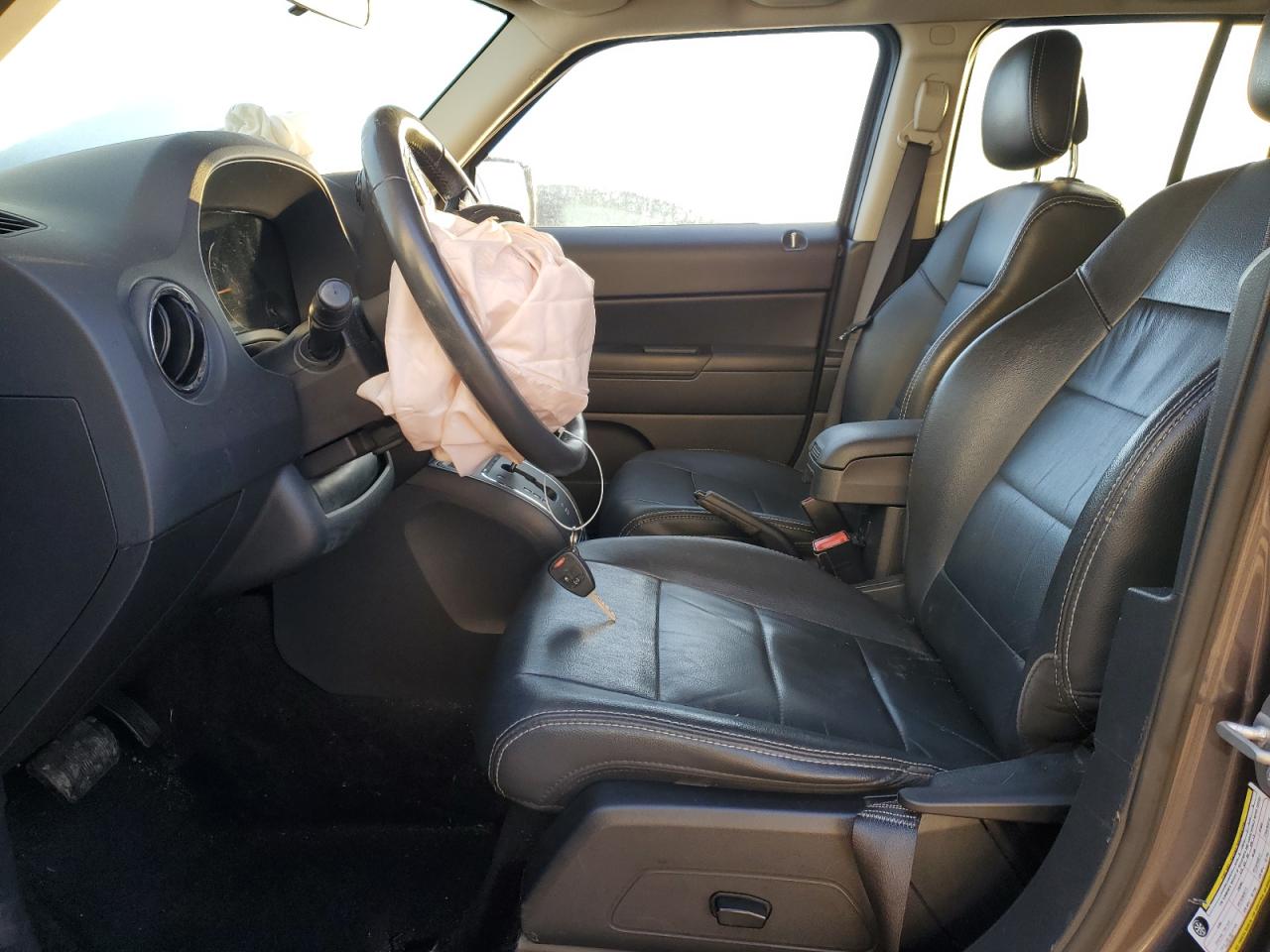 2015 Jeep Liberty (Patriot) VIN 1C4NJPFA9FD399066 Copart auction photo, front end / side damage thumbnail 7