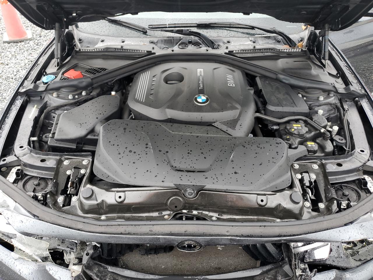 2017 BMW 3er VIN WBA8D9G54HNU58424 Copart auction photo, front end / rear end damage thumbnail 13