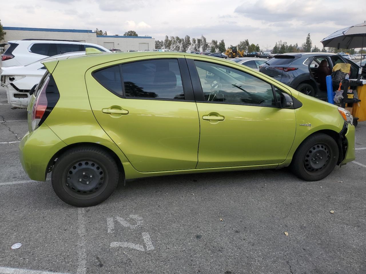 2016 Toyota Prius VIN JTDKDTB31G1132632 Copart auction photo, front end / rear end damage thumbnail 3