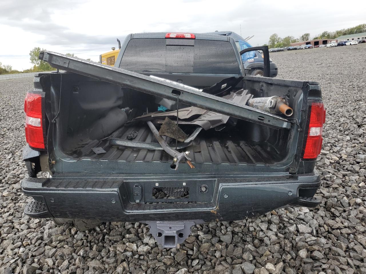 2018 GMC Sierra VIN 1GT12UEY8JF208789 Copart auction photo, all over damage thumbnail 6