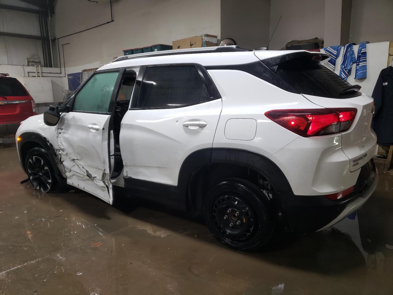 2021 Chevrolet TrailBlazer VIN KL79MPSL1MB080170 Copart auction photo, front end / side damage thumbnail 2