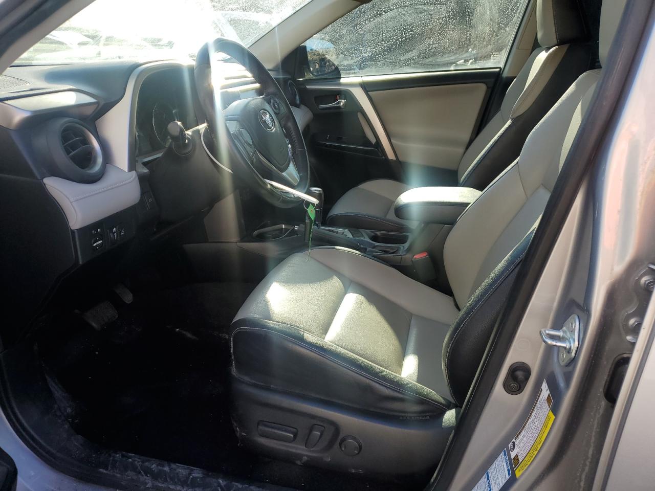 2018 Toyota RAV 4 VIN JTMDJREVXJD166527 Copart auction photo, front end damage thumbnail 7