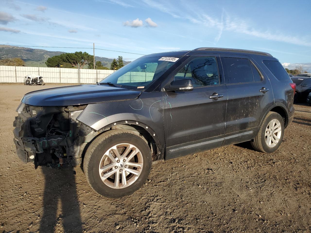2017 Ford Explorer VIN 1FM5K7D81HGE42194